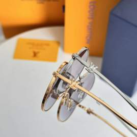 Picture of Louis Vuitton Sunglasses _SKUfw75179595fw